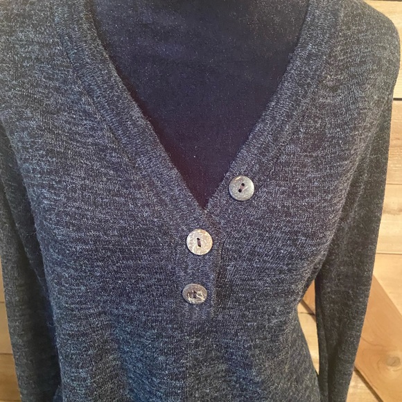 Charcoal Tunic with Hidden Pockets - Picture 3 of 9